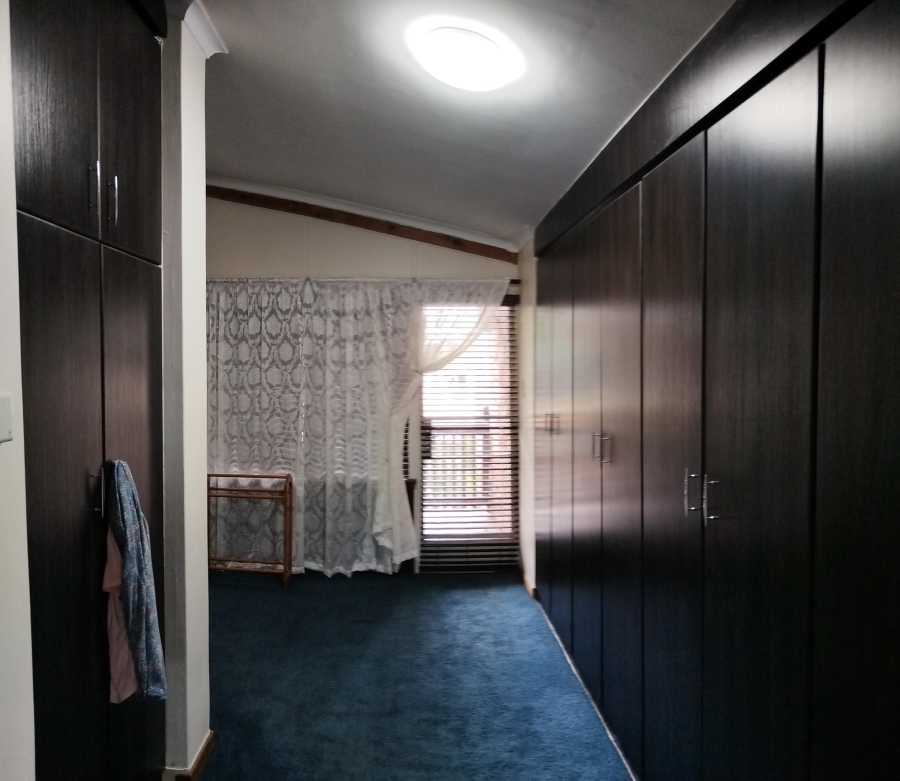 4 Bedroom Property for Sale in Bothasrus Eastern Cape